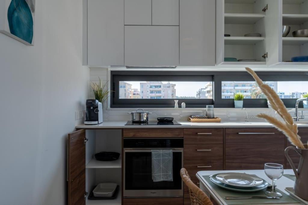 Thalassa 2-Bedroom Apartment In Larnaca Exterior photo