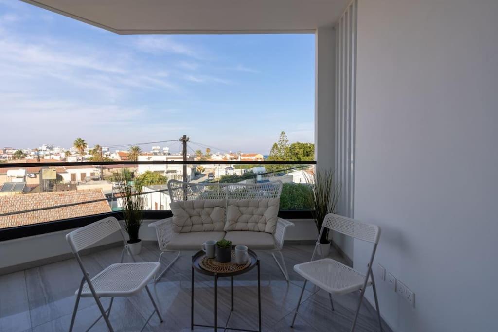 Thalassa 2-Bedroom Apartment In Larnaca Exterior photo