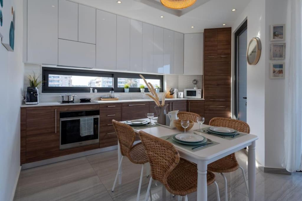Thalassa 2-Bedroom Apartment In Larnaca Exterior photo