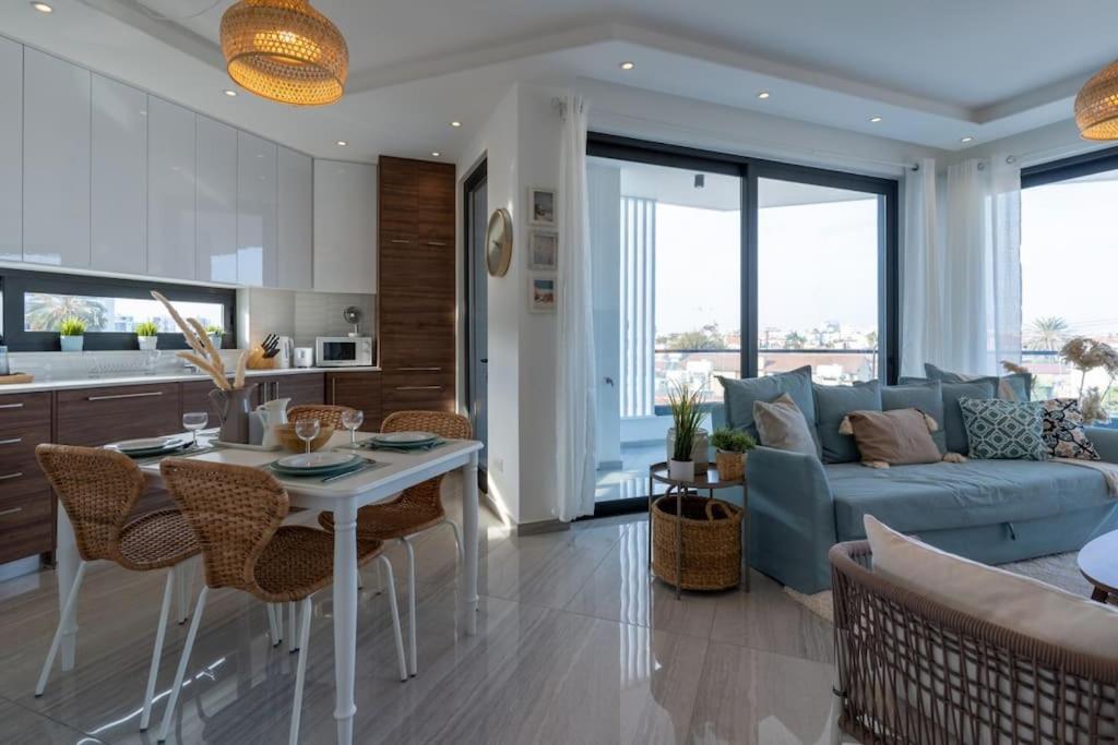 Thalassa 2-Bedroom Apartment In Larnaca Exterior photo
